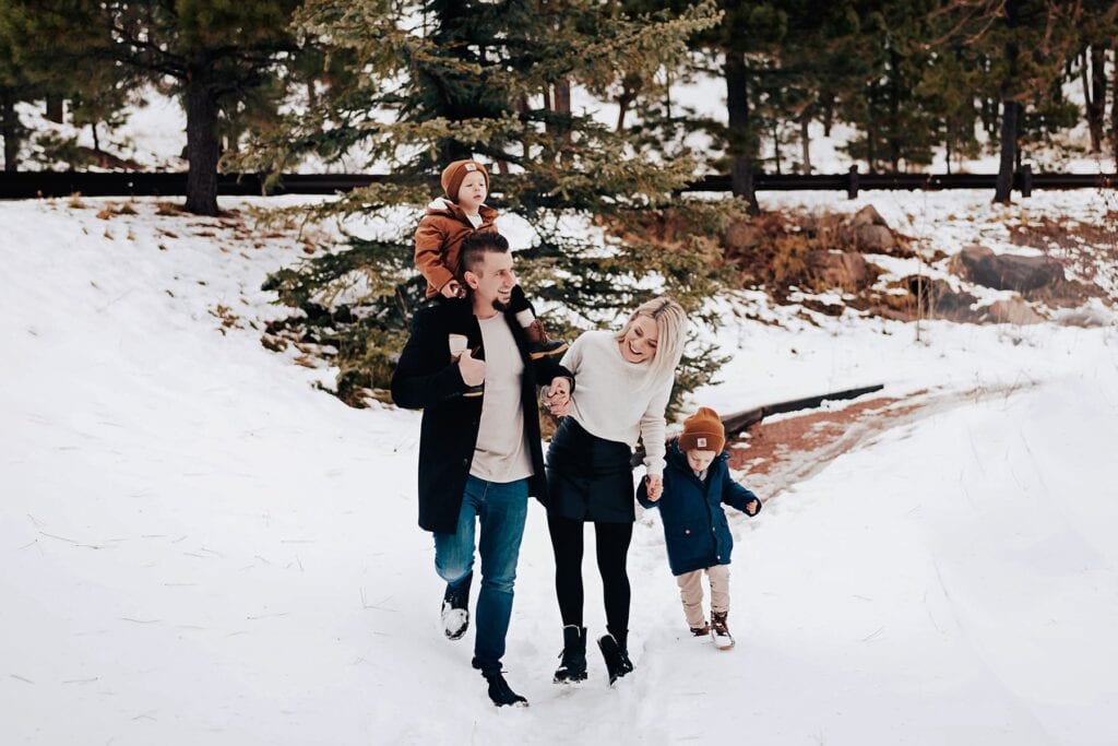 how to dress for family photos in the winter