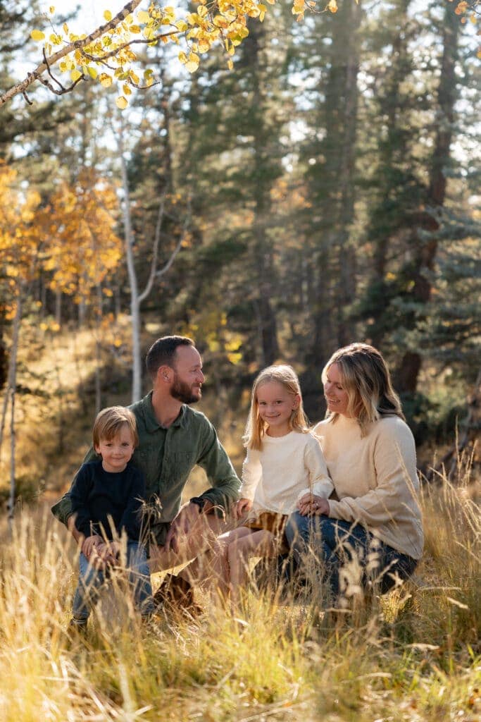fall family mini sessions in Woodland Park